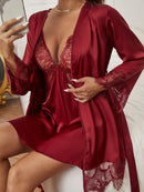 Camisola de cetim com renda floral (acompanha robe)