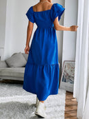 Vestido com babado e manga borboleta