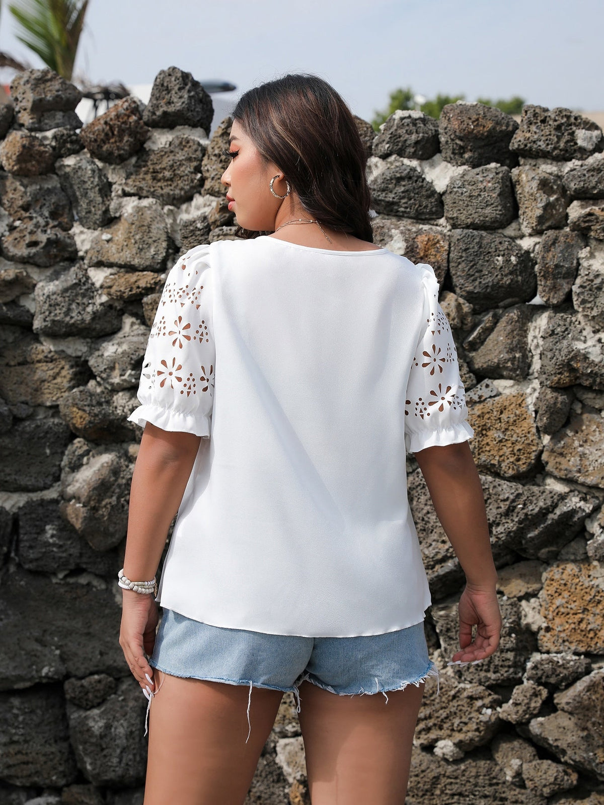 Blusa com detalhe em lese