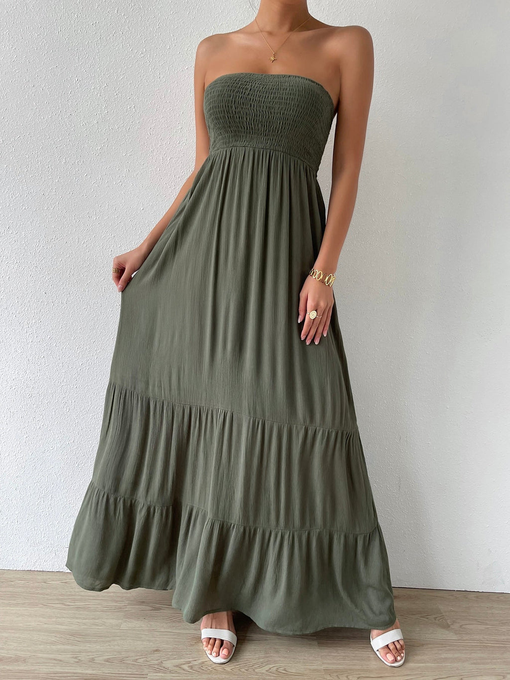 Vestido com lastex