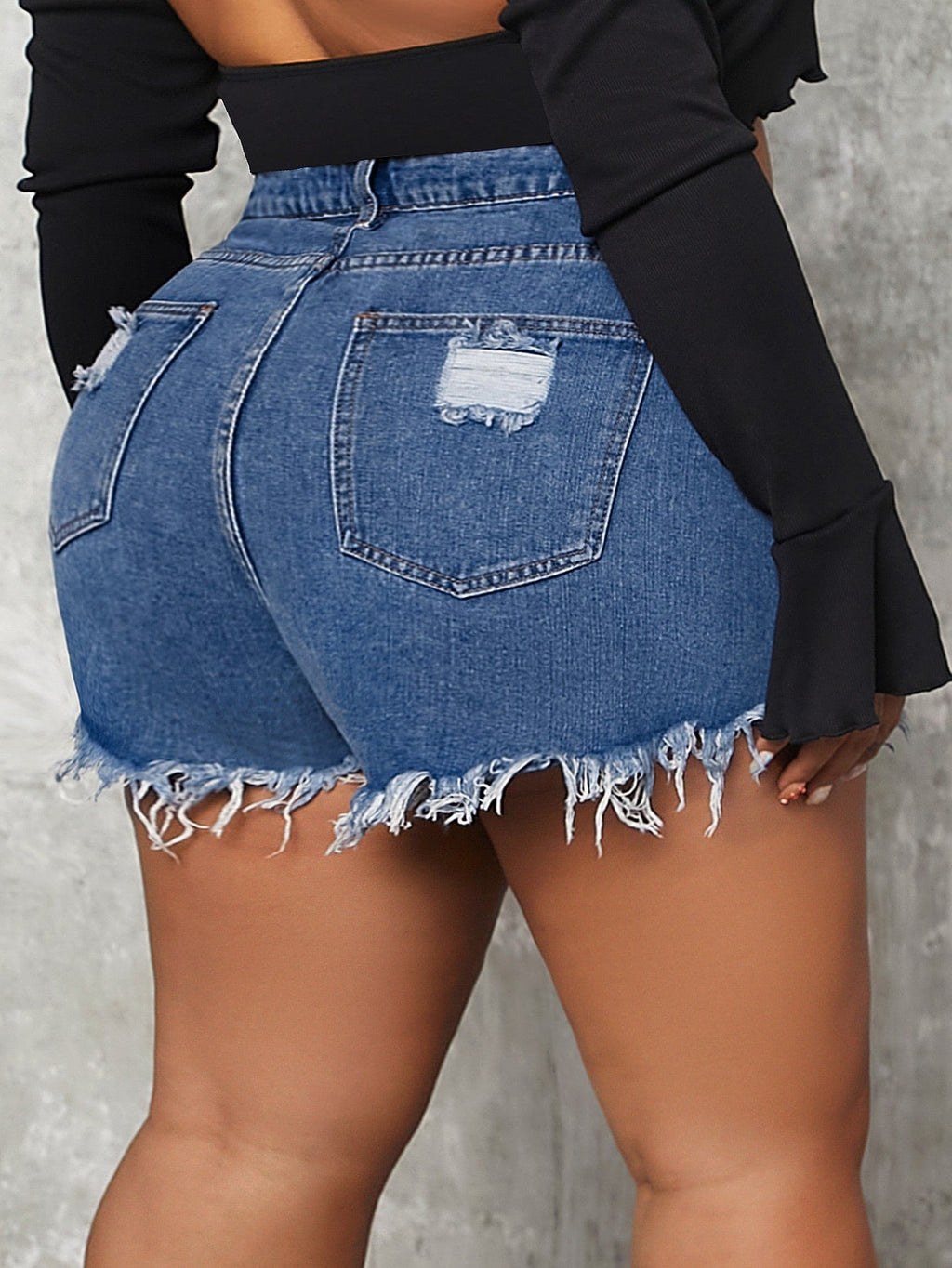 Shorts jeans com bainha