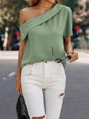 Blusa gola assimétrica