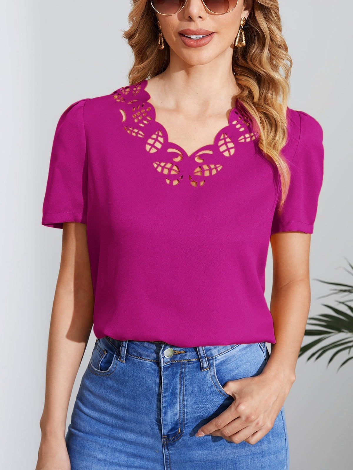 Blusa decote vazado