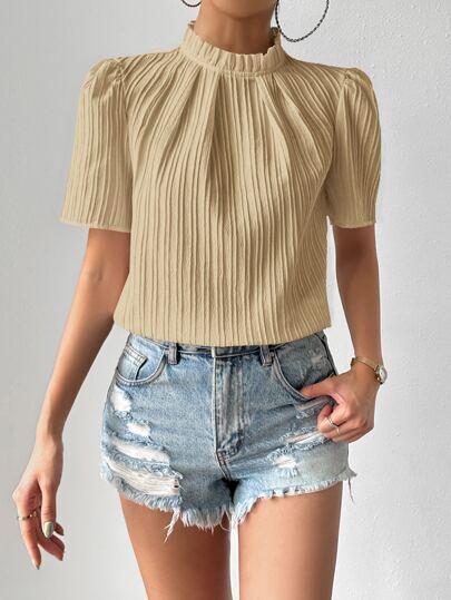 Blusa com gola alta