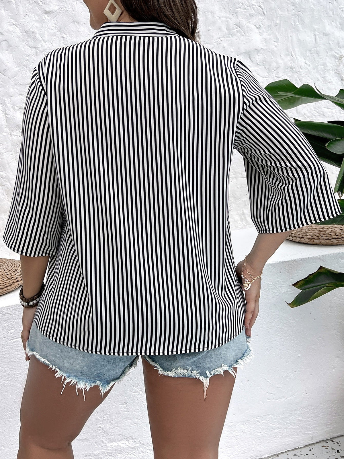 Blusa listrada, decote em V