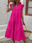 Vestido com babado e manga borboleta