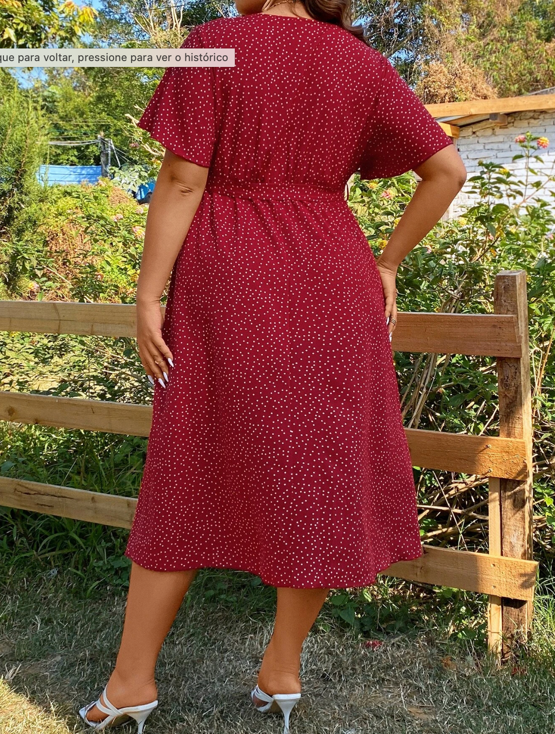 Vestido com babado