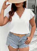 Blusa detalhe em renda