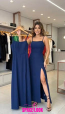 Vestido longo com fenda